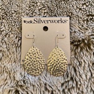NWT Sterling Silver Hammered Oval Drop Earrings